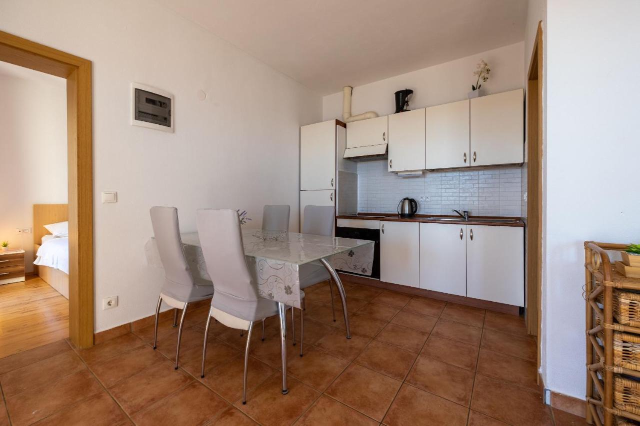 Apartment Jele Zavala