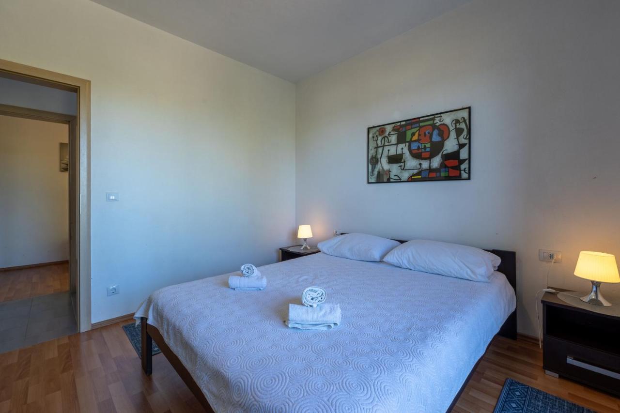 Apartment Jele *