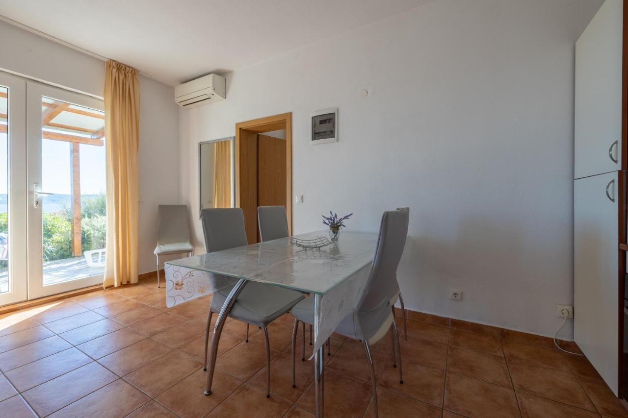 Apartment Jele Zavala